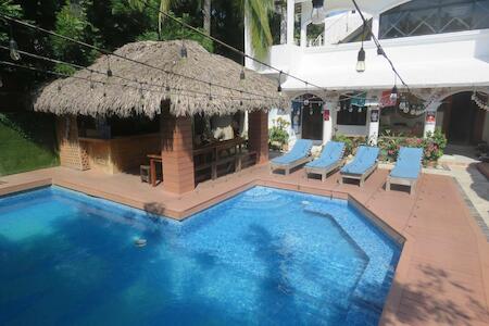 Best for Solo Traveler: Vivo Escondido Hostel, Puerto Escondido