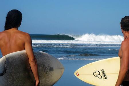 Best Party Hostel: Somar Surf Lodge, León