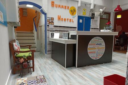 Summer Hostel, Cádiz