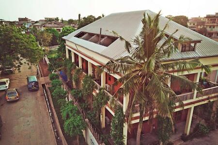 Best for Solo Traveler: Somewhere Nice, Accra