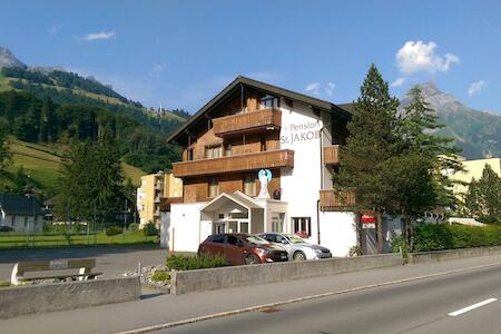 Best Party Hostel: Pension St. Jakob, Engelberg