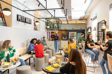 Petit Hostel Palacio Real, Madrid