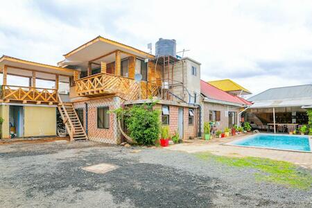 Best Party Hostel: Arusha Safari Hostel, Arusha