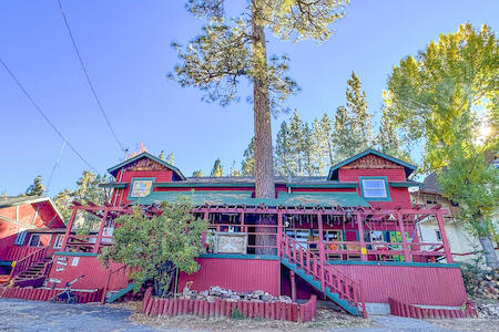 ITH Big Bear Lake Hostel & Lodge, Big Bear Lake