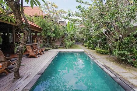 Diuma residence yoga meditation retreat & healing Center, Denpasar