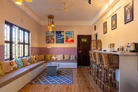 Best for Solo Traveler: Thikana By Mulaqat, Siliguri