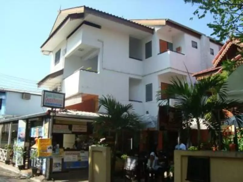 Thapae Gate Lodge, Chiang Mai 2023 Price & Reviews Compared