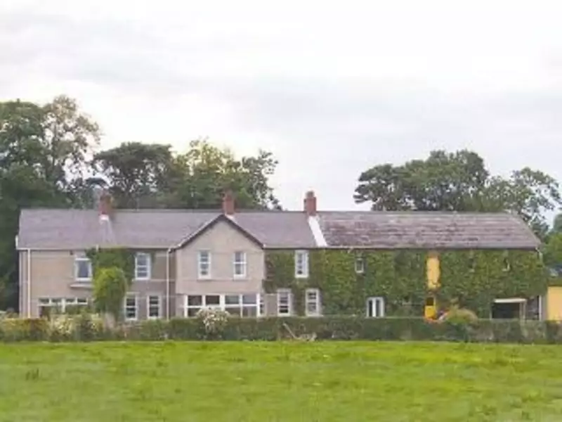 Beechgrove, Belfast 2022 Price & Reviews Compared