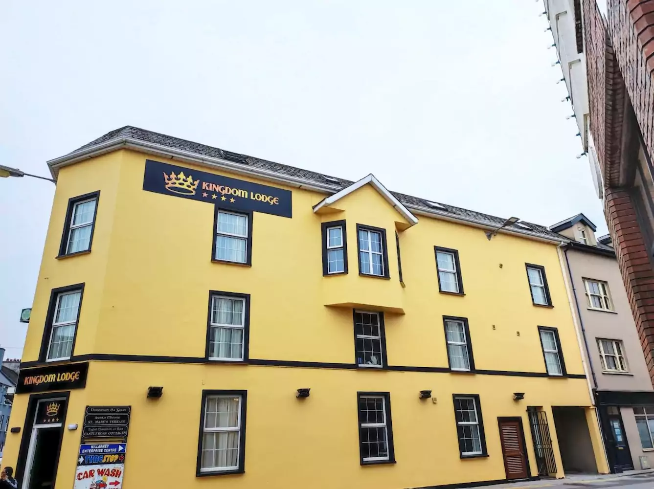 New Street Lodge, Killarney Is it Worth it? NEW Reviews 2024