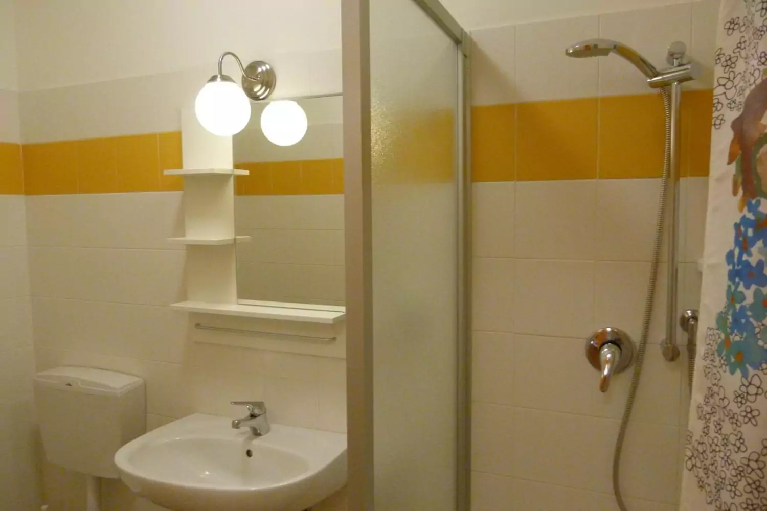 HI Turin Ostello Torino Hostel, Turin Is it Worth it? NEW Reviews