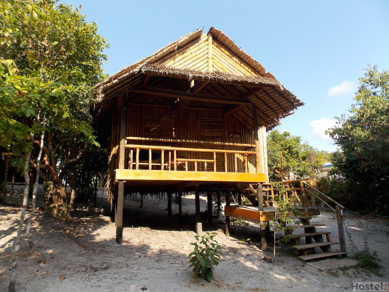Tree Bar Hostel, Koh Rong Sanloem