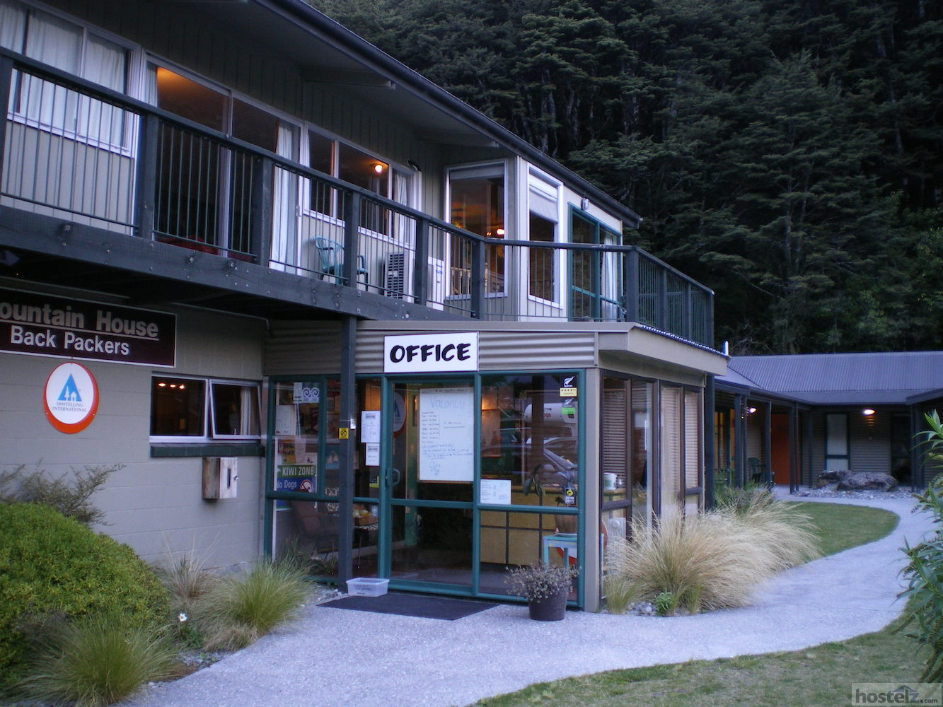 Price Comparison for YHA Arthur's PassMountain House in Arthur's Pass