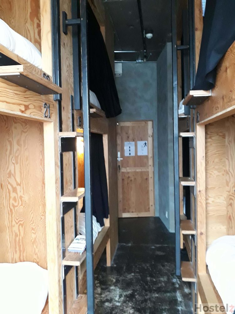 8-bed mixed dormitory 