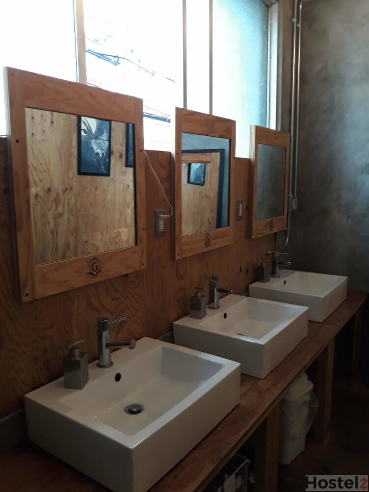 Sinks and hairdryers