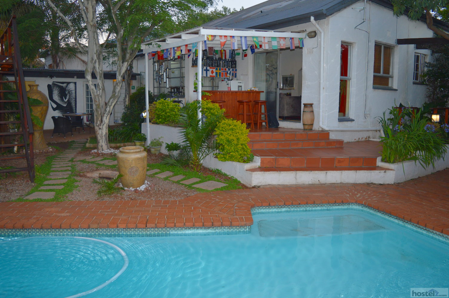 Price Comparison for Melville House in Johannesburg (with HONEST