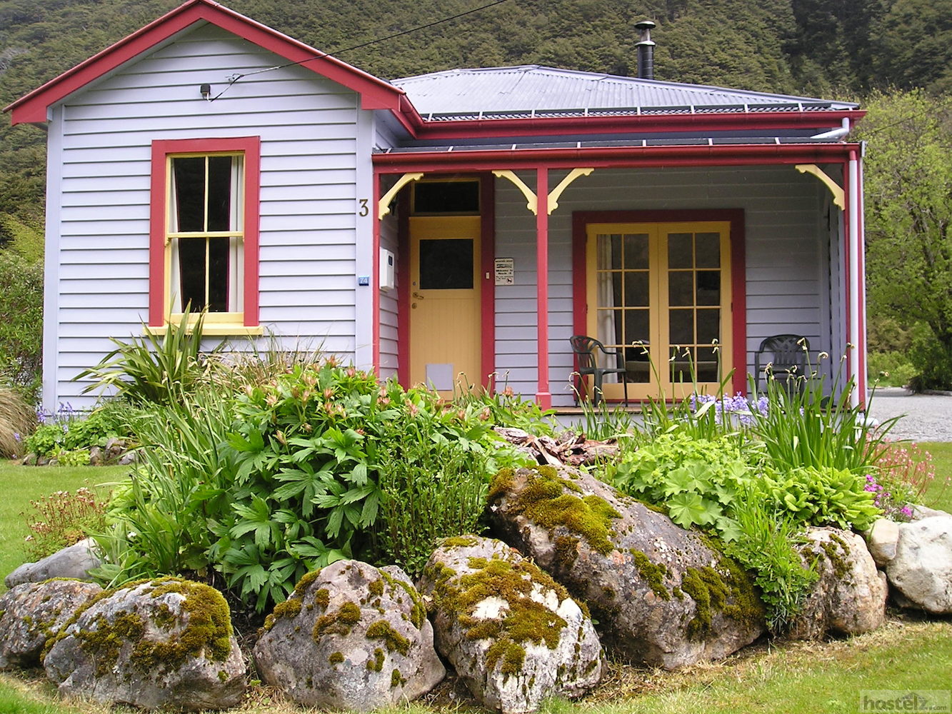 Price Comparison for YHA Arthur's PassMountain House in Arthur's Pass