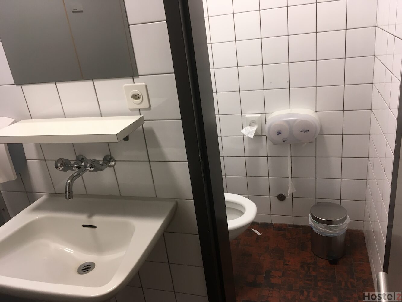 Female bathroom 