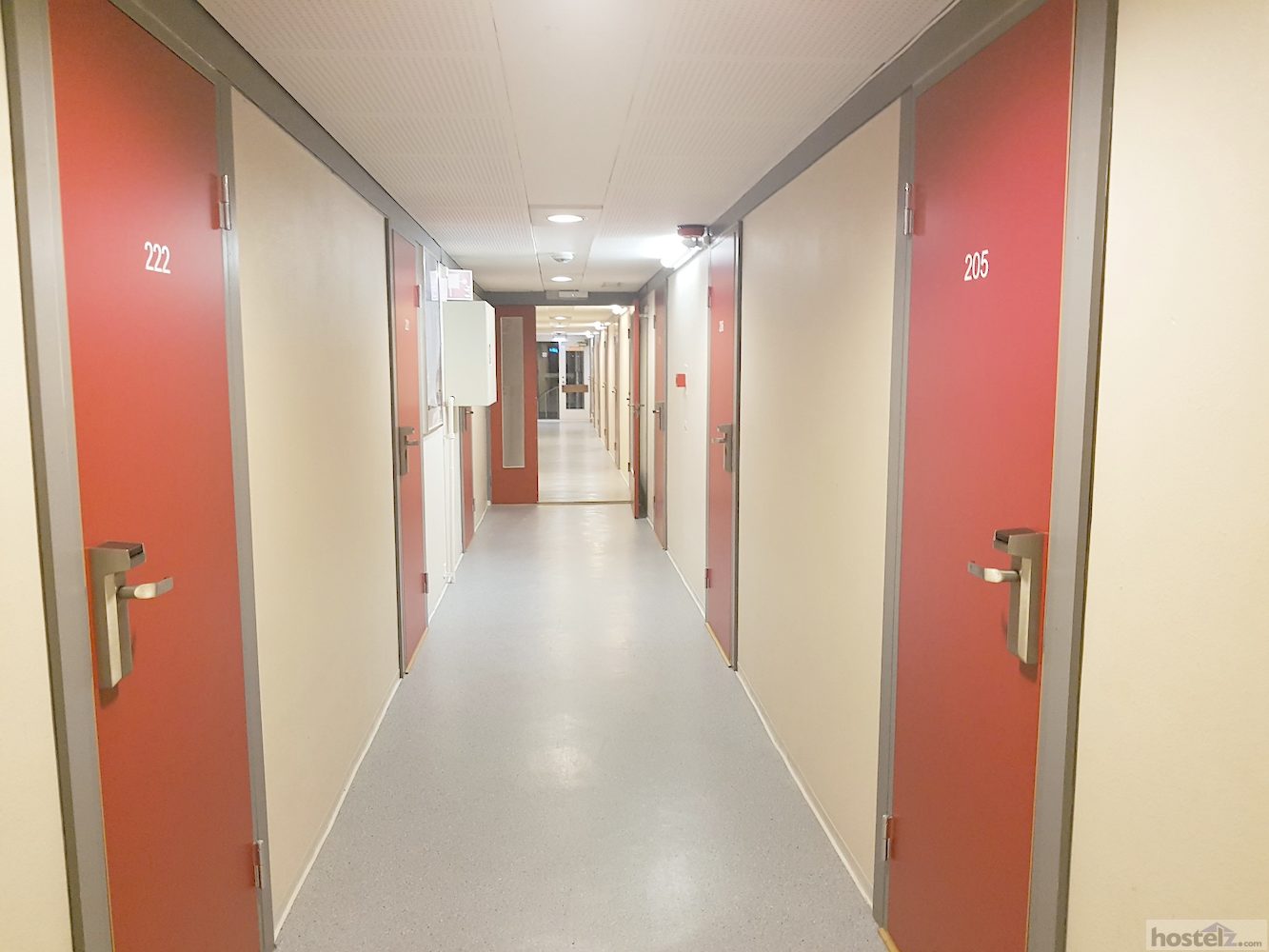 Hallway to rooms 