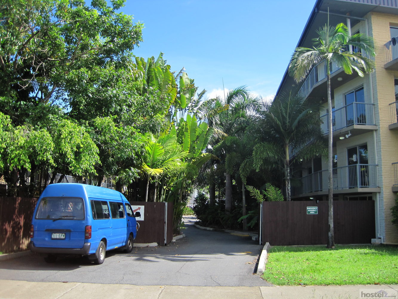Price Comparison for Cairns Beach House in Cairns (with HONEST Reviews