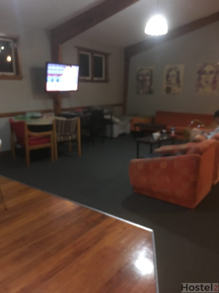 Full At The Right Place Reviews in Christchurch 2021 | Price Comparison