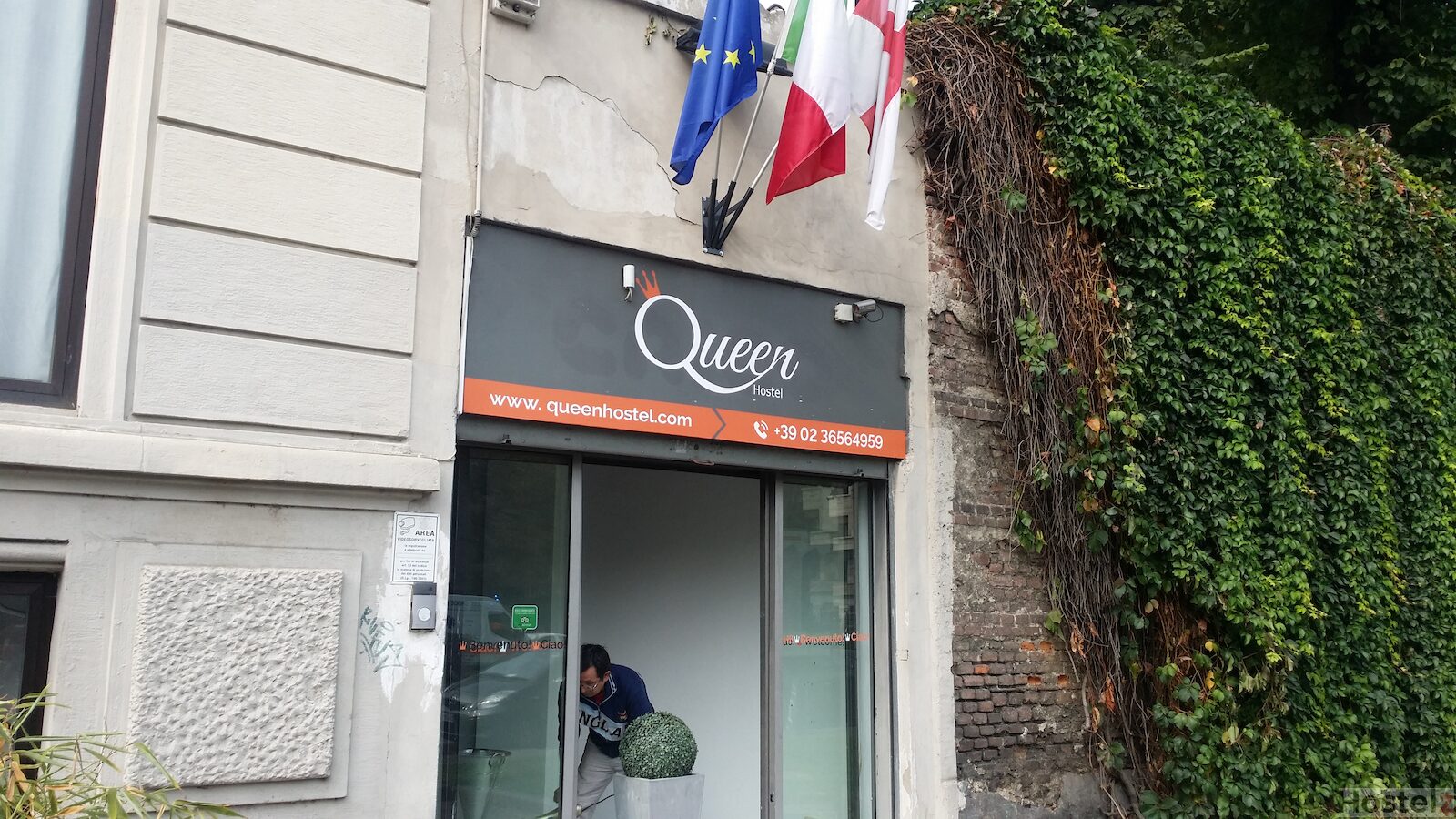 Queen Hostel, Milan