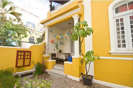 3 Best Hostels in Vitória