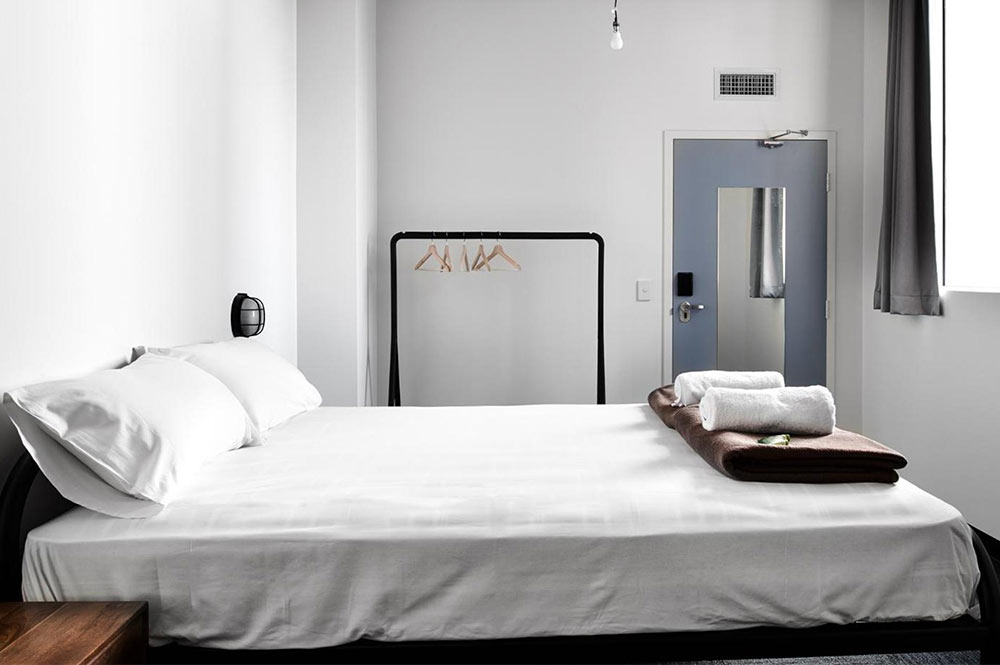 11 Best Hostels with Private Rooms in Sydney