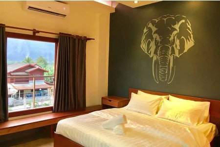 6 Hostels in Vang Vieng with Private Rooms