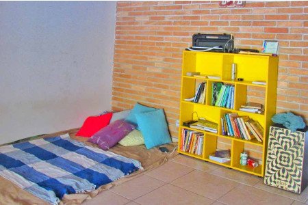 3 Hostels in Guarujá with Private Rooms