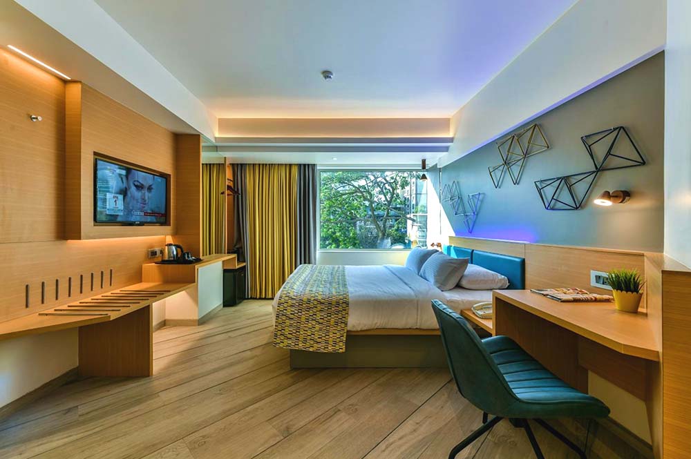 16 Hostels in Mumbai with Private Rooms