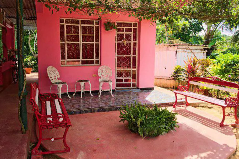 3 Hostels in Viñales with Private Rooms