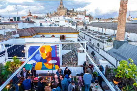 3 Party Hostels in Seville