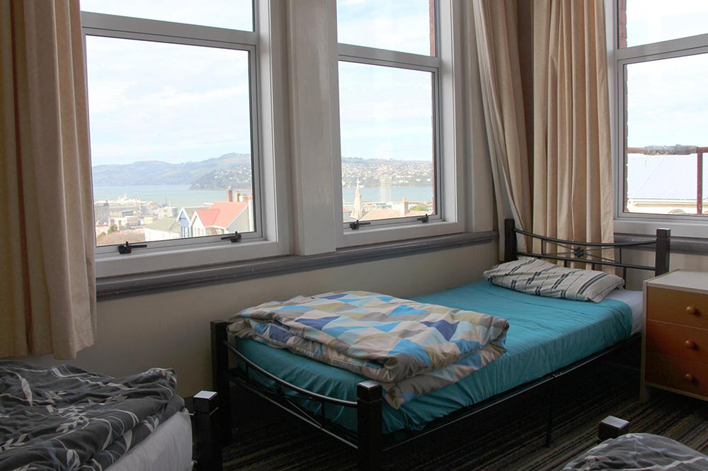3 Hostels in Dunedin with Private Rooms