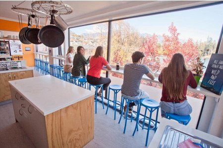 11 Best Hostels with Private Rooms in Queenstown