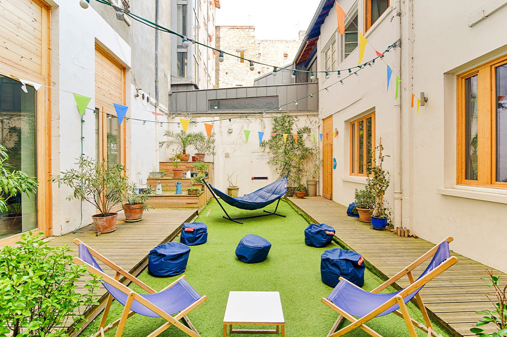 4 Party Hostels in Lyon