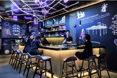 5 Party Hostels in Singapore City