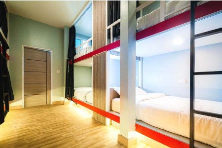 8 Cheapest Hostels in Haad Rin
