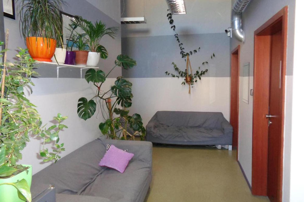 3 Hostels in Lodz with Private Rooms