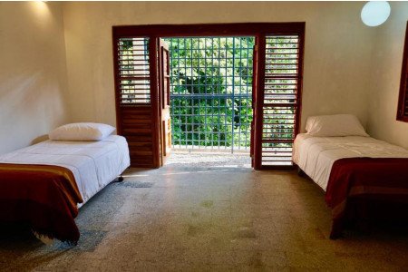 6 Hostels in Kingston with Private Rooms