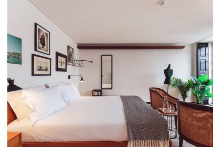 4 Hostels in Vila Nova de Gaia with Private Rooms