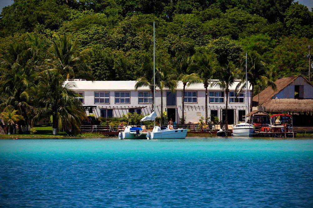 6 Youth Hostels in Bacalar