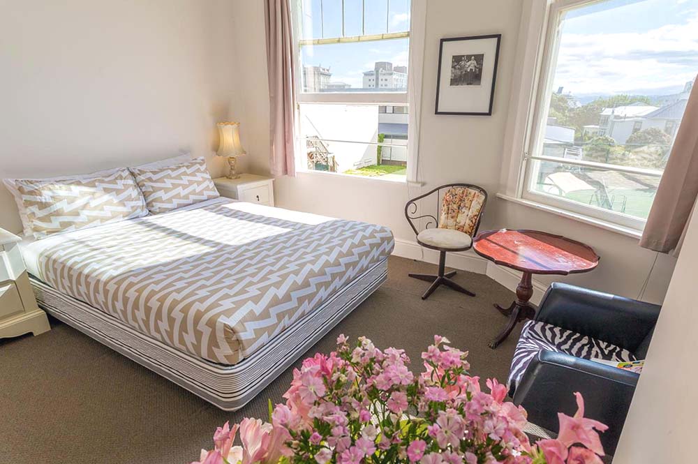 3 Hostels in Wellington with Private Rooms