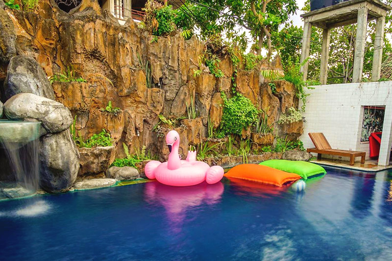 4 Best Hostels in Lovina Beach