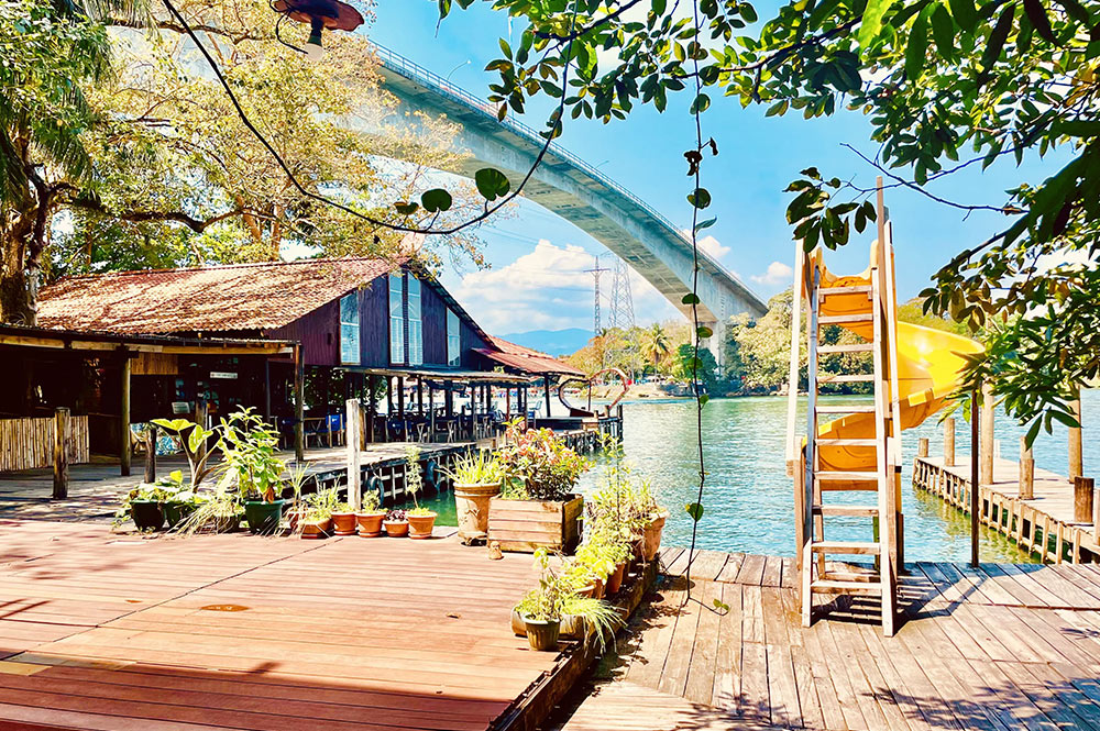 3 Cheapest Hostels in Rio Dulce