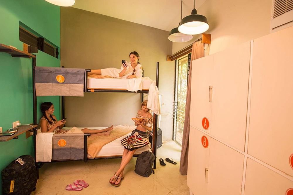 4 Best Hostels in El Nido for Female Solo-Travelers 4 Best Hostels in El Nido for Female Solo-Travelers