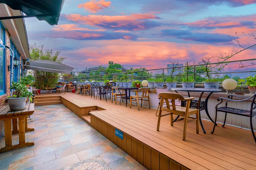 9 Best Hostels in Chengdu for Female Solo-Travelers