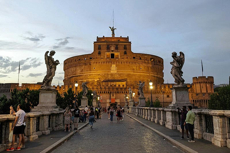 Things to do in Rome at night
