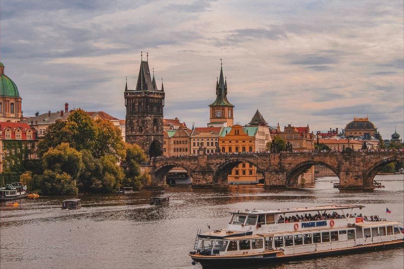 Boat tour in Prague
