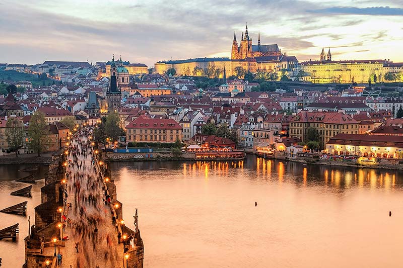 Security tips for backpacking Prague