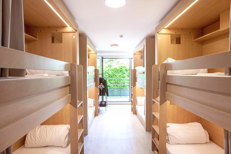 Hostel-dorm-in-Paris.jpg